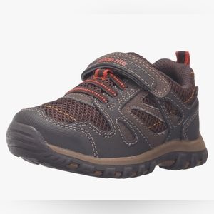 Stride Rite Artin Sneakers Size 11